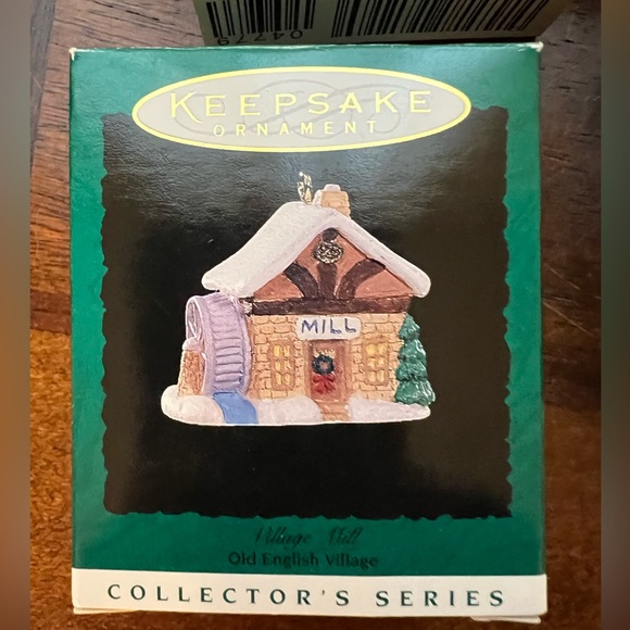 Keepsake New Miniature Ornaments Collectors Series - Picture 2 of 5